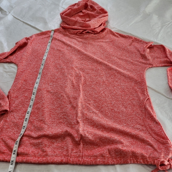 Merrell Size Medium Cozy Red Cowl Neck Sweater With Hood - Picture 5 of 7